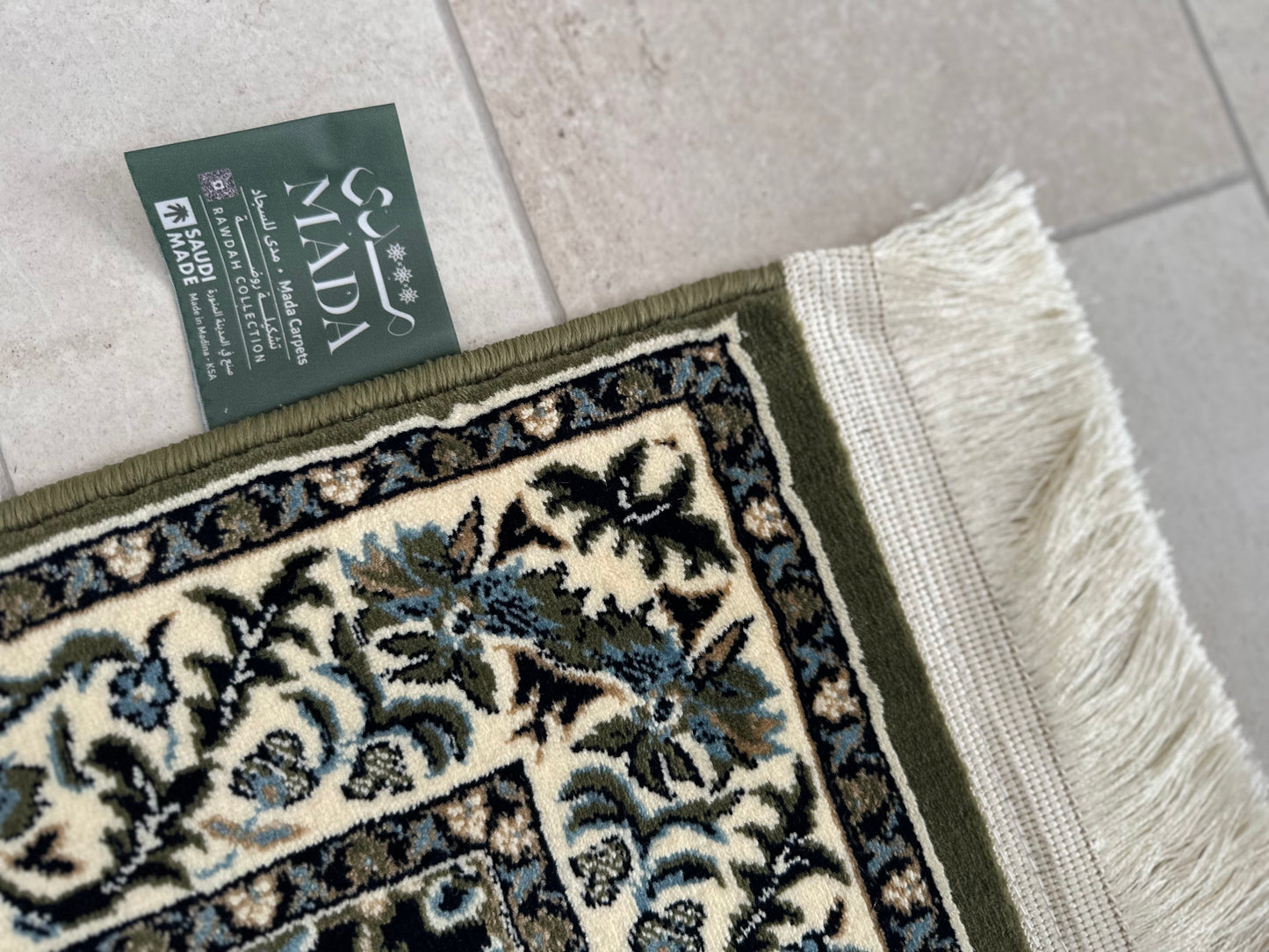 classical rawdah sajjadah - white and blue