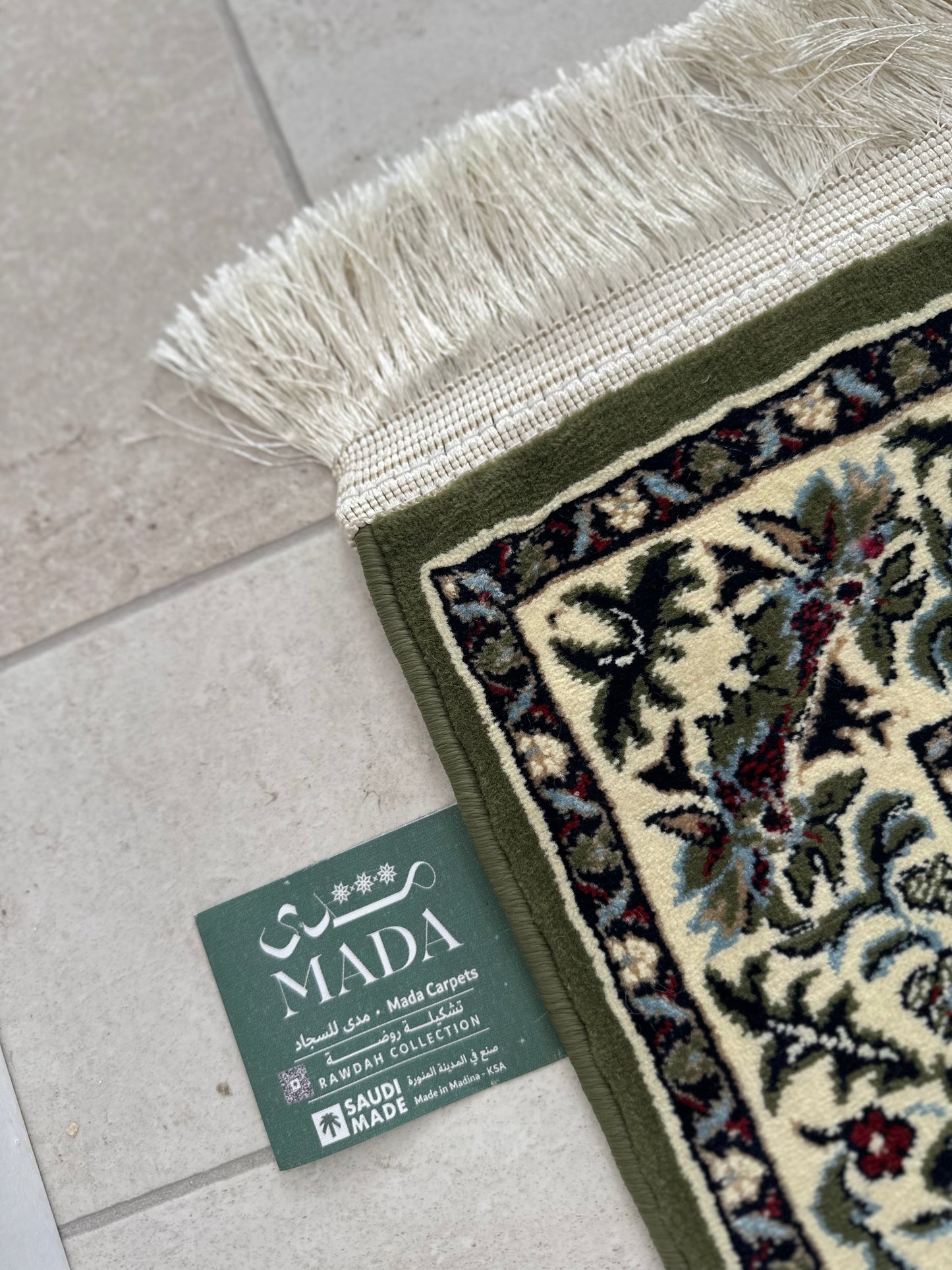 classical rawdah sajjadah - white, blue and burgundy